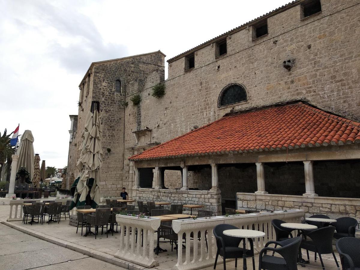 Kiwi Daire Trogir Dış mekan fotoğraf